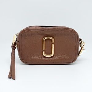 MARC JACOBS | Soft Shot Camel Pebbled Leather Crossbody